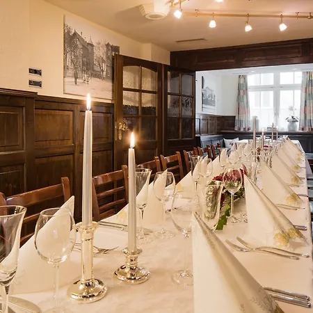 Brauhaus Zum Loewen Otel