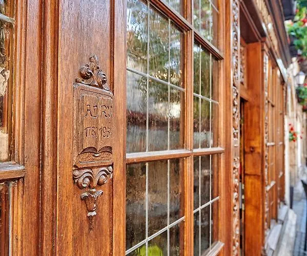 Brauhaus Zum Loewen מלון 3*