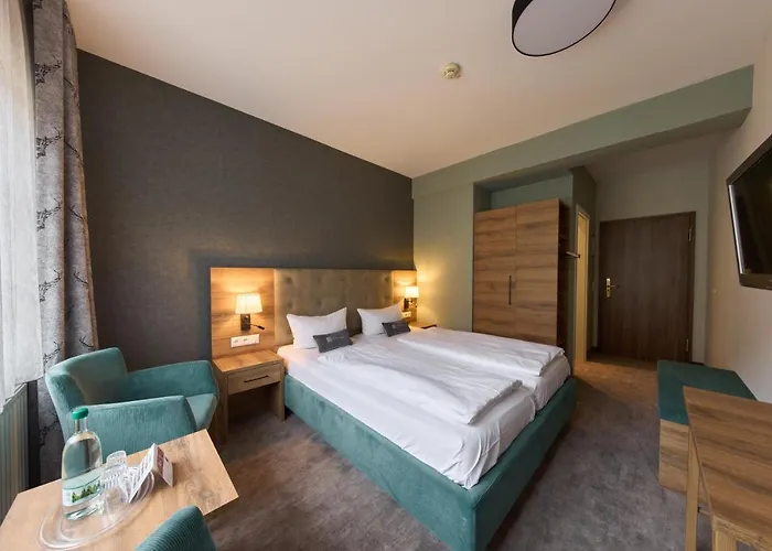 Brauhaus Zum Loewen Otel 3*