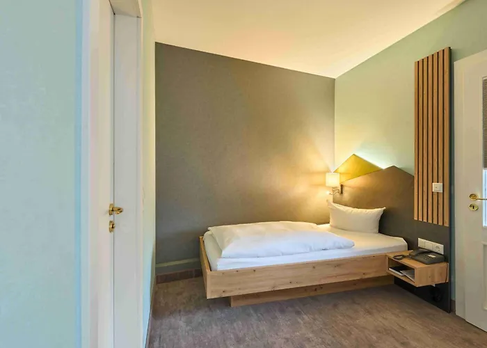 Hotel Brauhaus Zum Loewen Mühlhausen